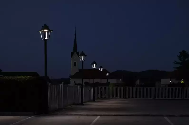 Razsvetljava ceste