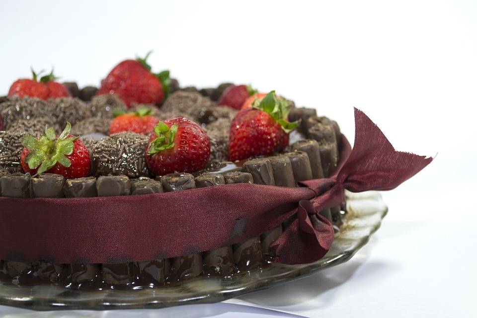 Sladice in čokoladna torta brez glutena