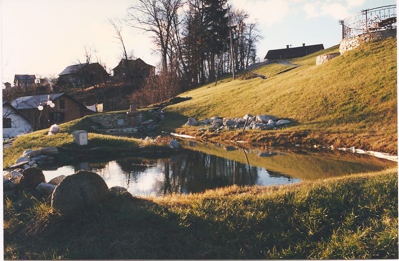 Vrtni bazen Vrtni montažni bazeni