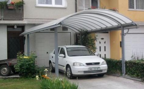 Kovinski nadstreški za avto