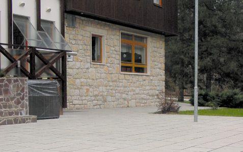 Betonska plošča
