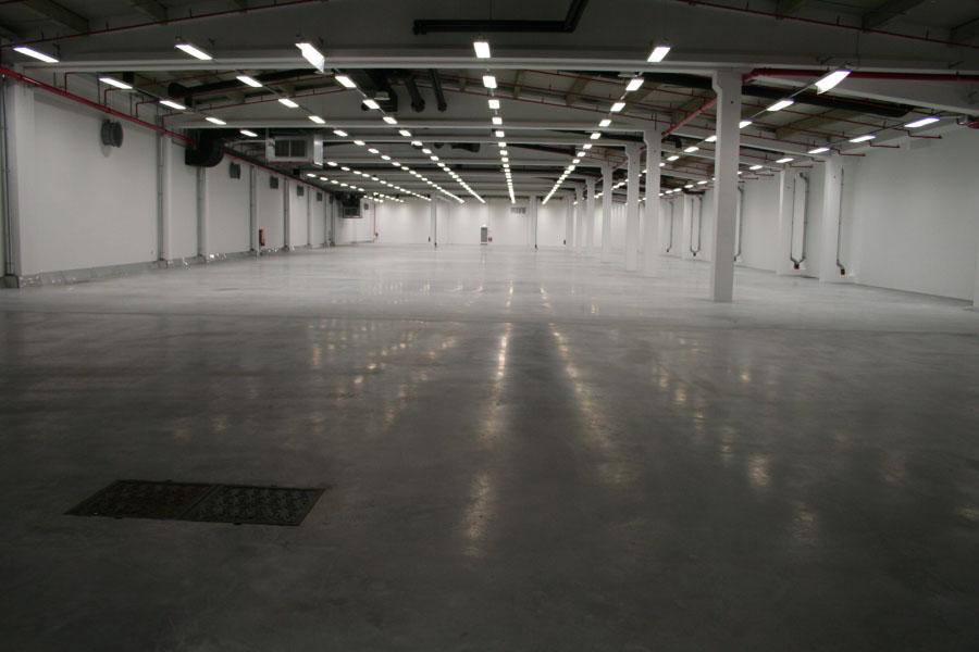 najem skladiščnega prostora za skladiščenje blaga