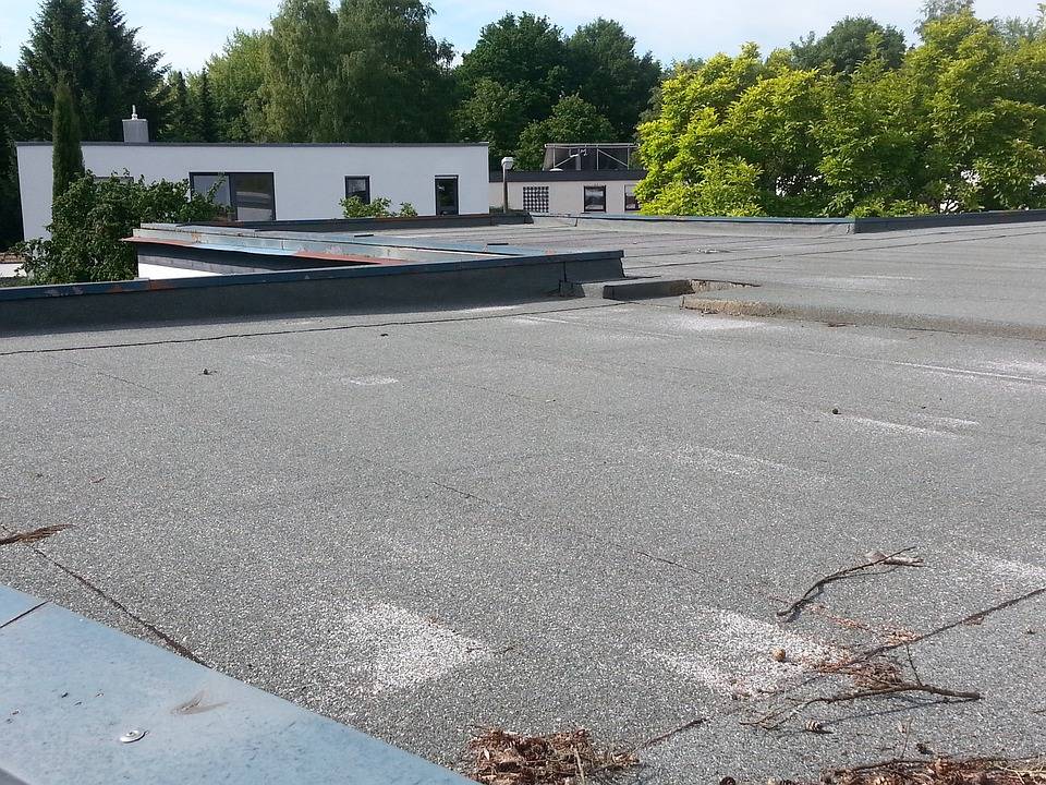 Ravna streha - parkirišče