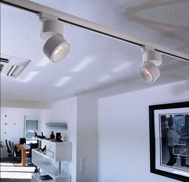 tracni sistem razsvetljave z led lučmi
