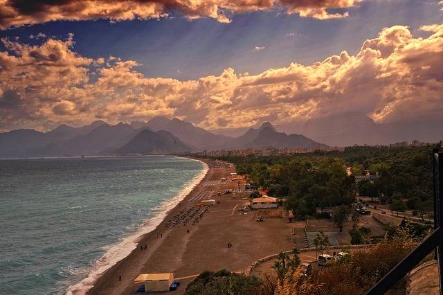 plaza-antalya-turcija