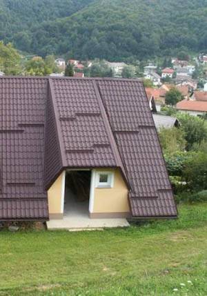trapezna strešna kritina iz pločevine