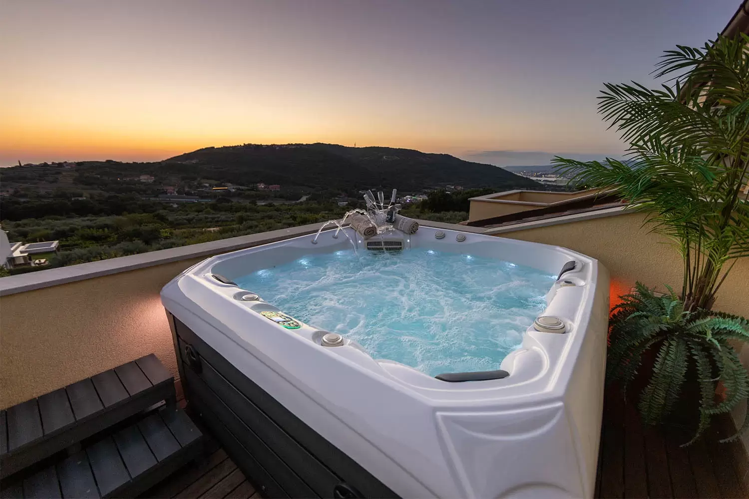 Jacuzzi na balkonu Jacuzzi na balkonu