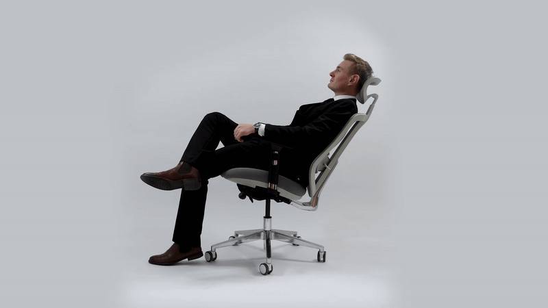 Ergonomski pisarniški stoli