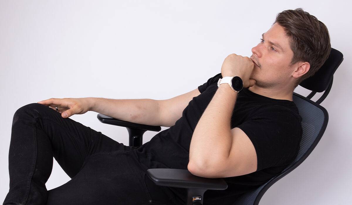 Udobni in kakovostni pisarniški stoli za hrbtenico