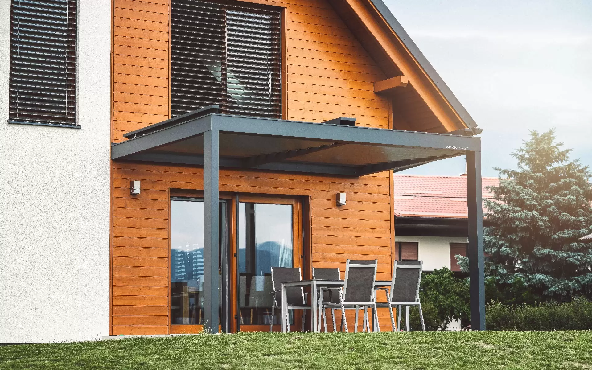 pergola bioklimatska z nastavljivimi lamelami