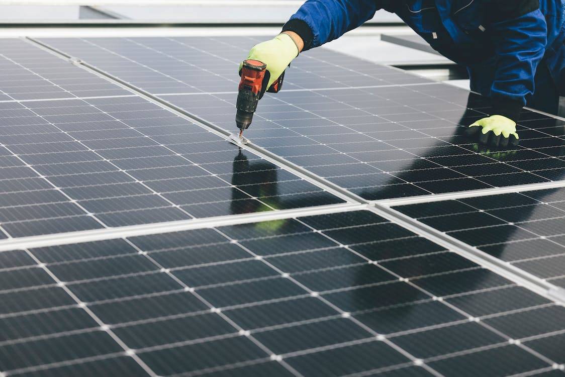 Izdelava sončne elektrarne