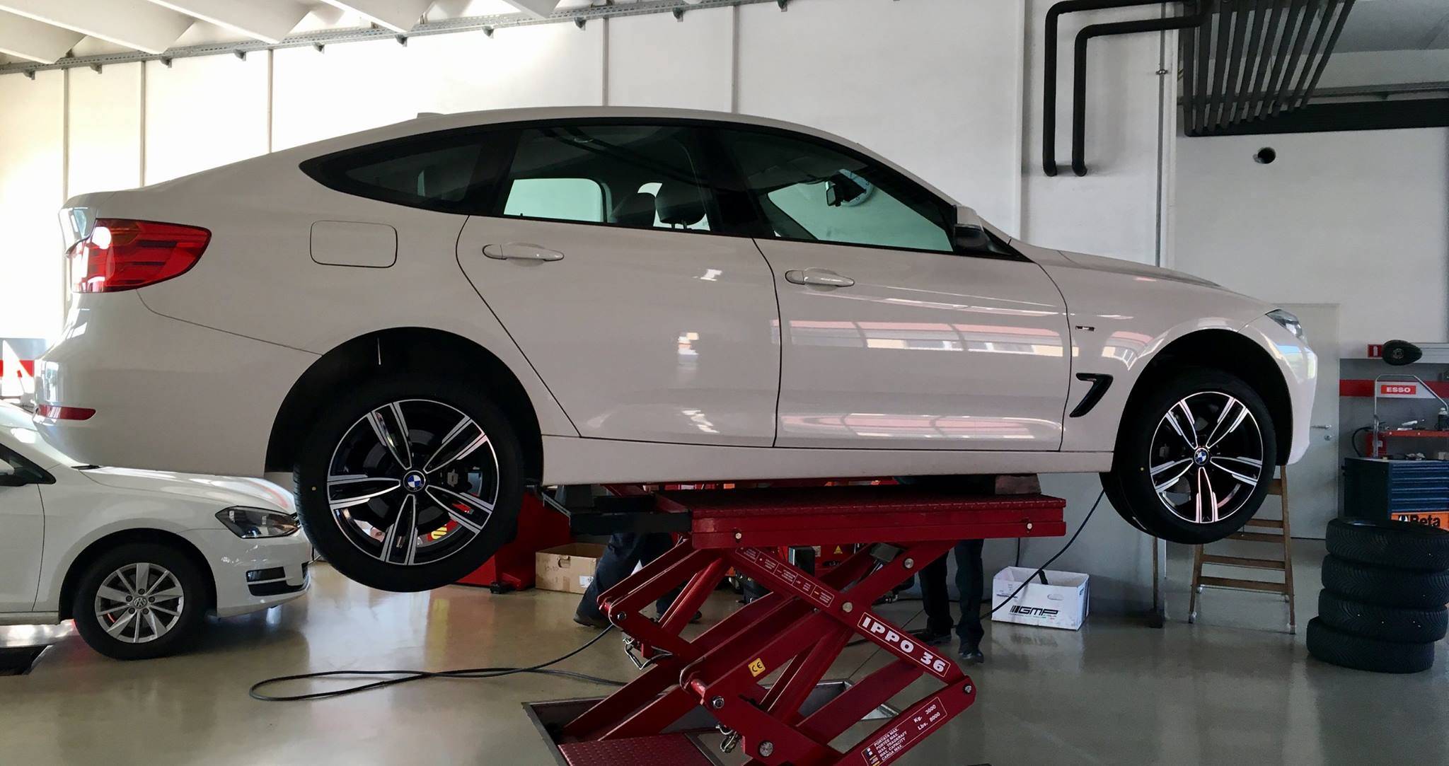 Menjava avtomobilskih gum Menjava avtomobilskih gum