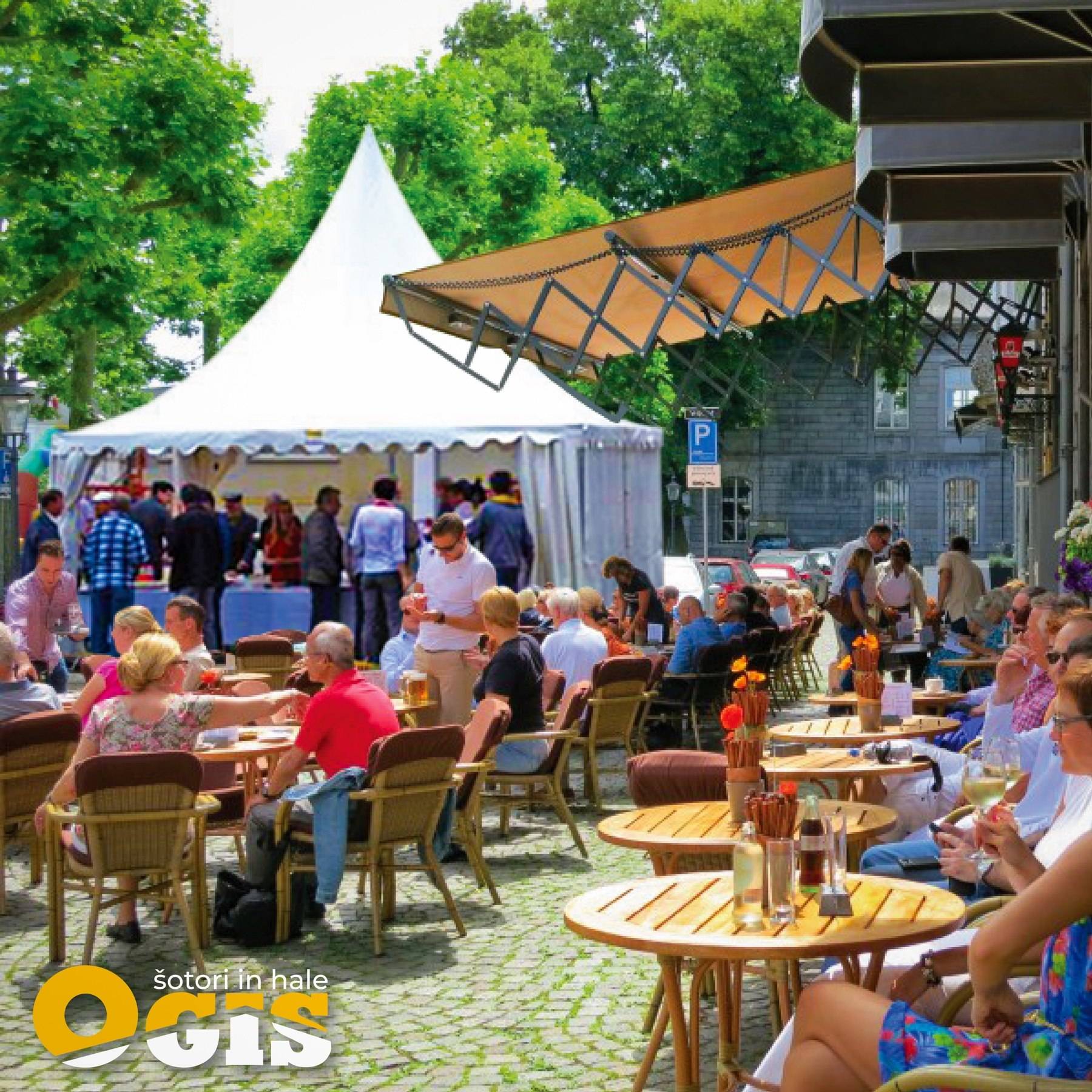 Šotor za prireditev z dodatno opremo