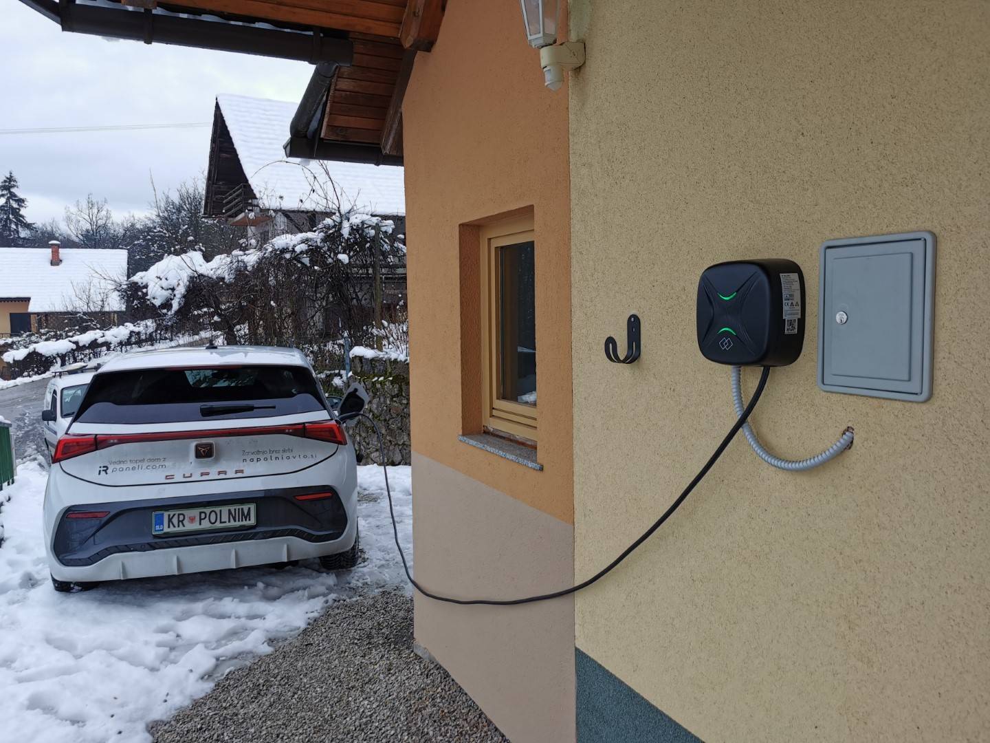 domača polnilna postaja za električna vozila