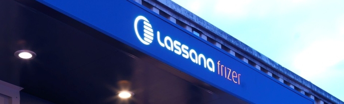 Frizersko svetovanje za kratke frizure gostimi lasmi