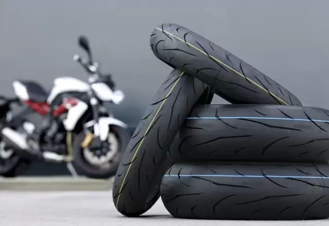 Moto gume