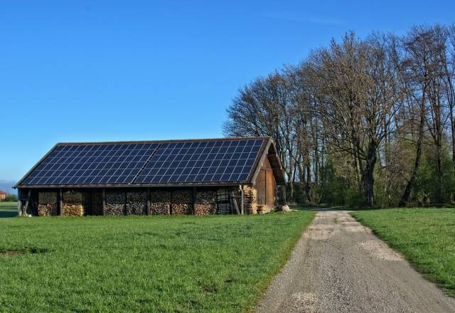 Sončna elektrarna za vikend