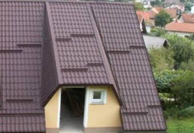 Trapezna strešna kritina